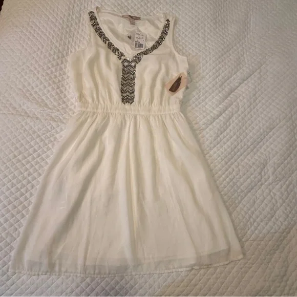 New with Tags! Forever 21 White Dress with Silver Accents - Picture 3 of 16